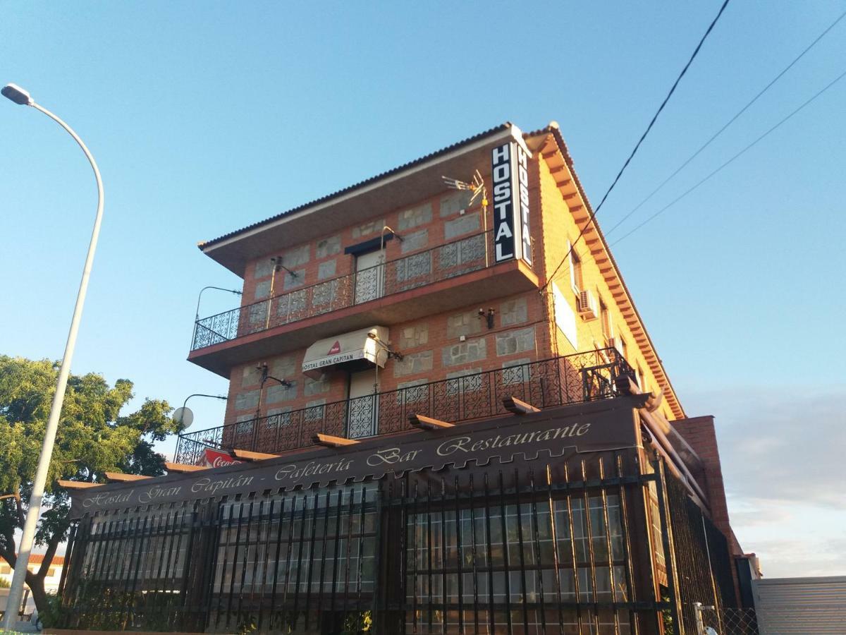 Hostal Gran Capitán Bargas Exterior foto
